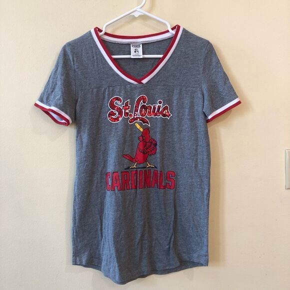 Victoria’s Secret PINK St. Lewis Cardinals T-Shirt - Picture 1 of 5